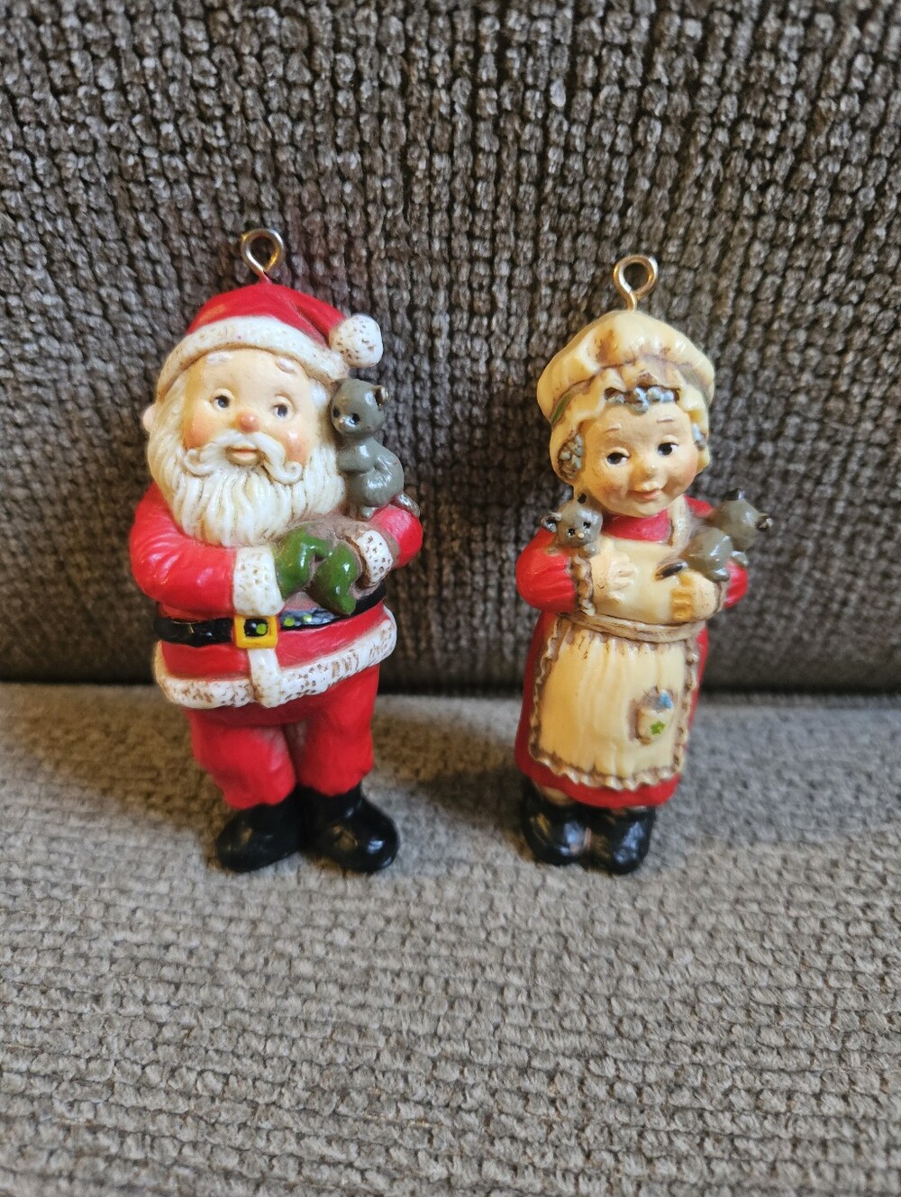 Vintage Pair Hallmark Christmas Ornaments Santa & Mrs Claus with Kittens Cats